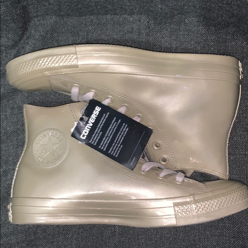 Converse brand new